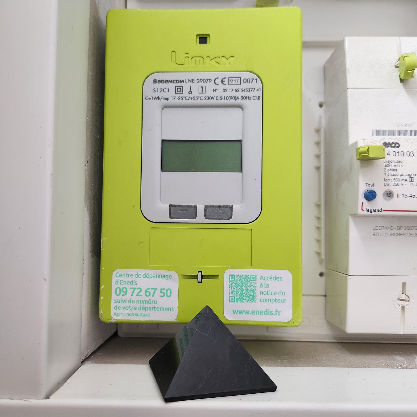 Pyramide en Shungite - 5 cm