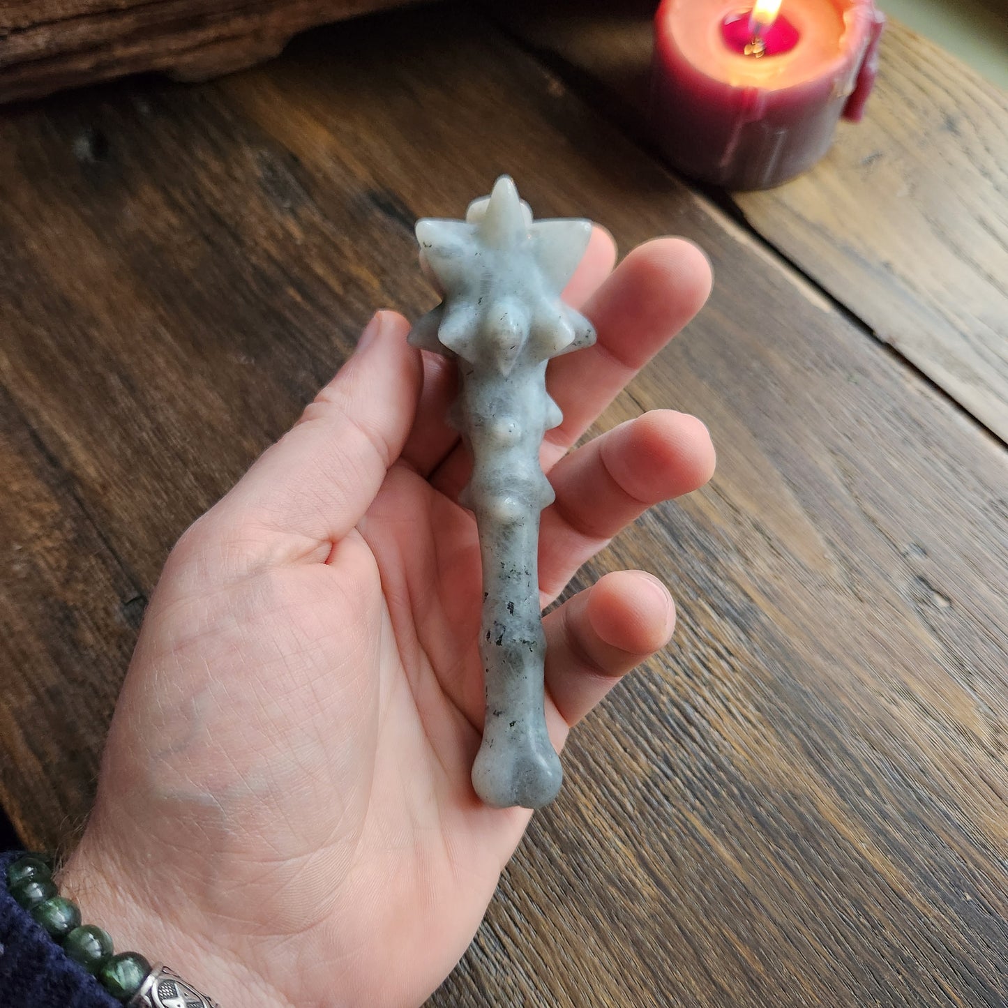 Baguette de tête de mort en Labradorite