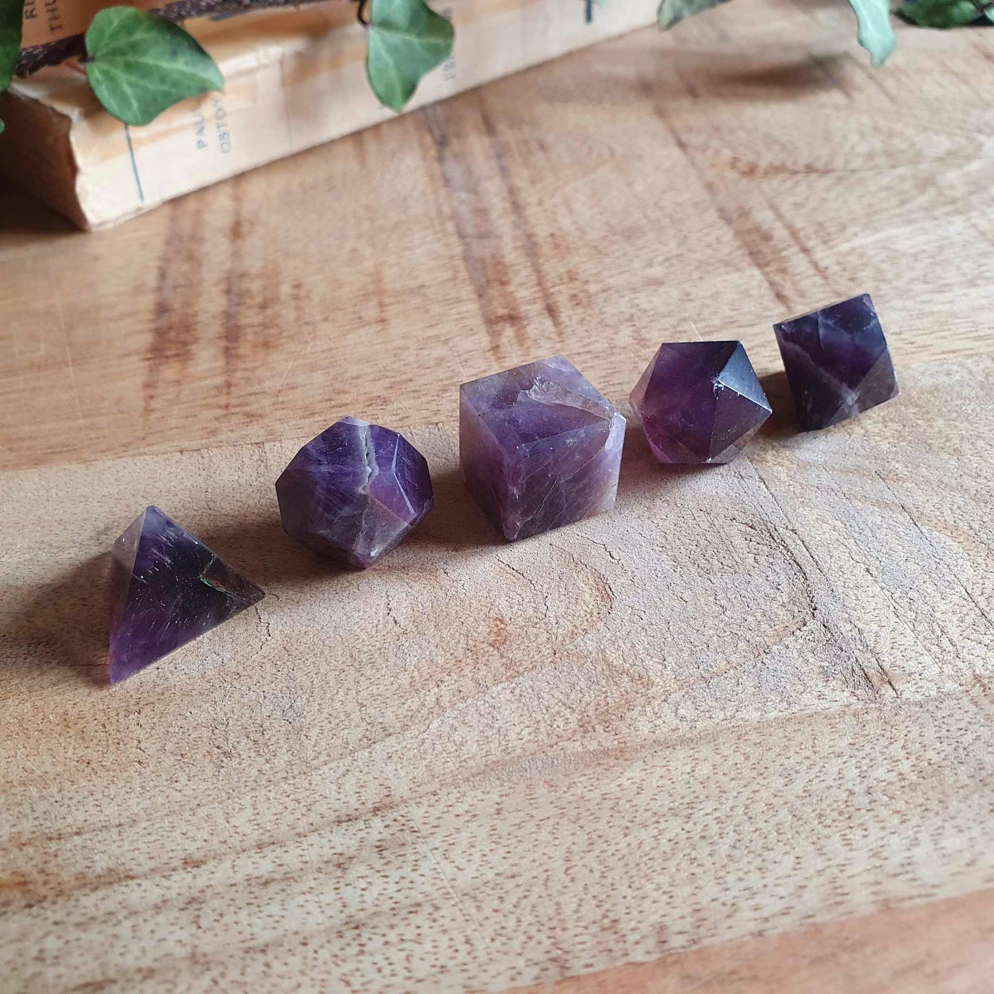 Solides de Platon en Améthyste