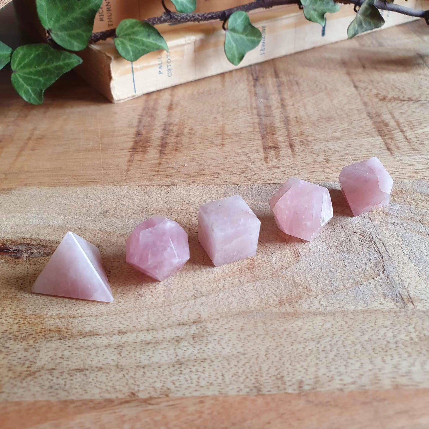Solides de Platon en Quartz Rose