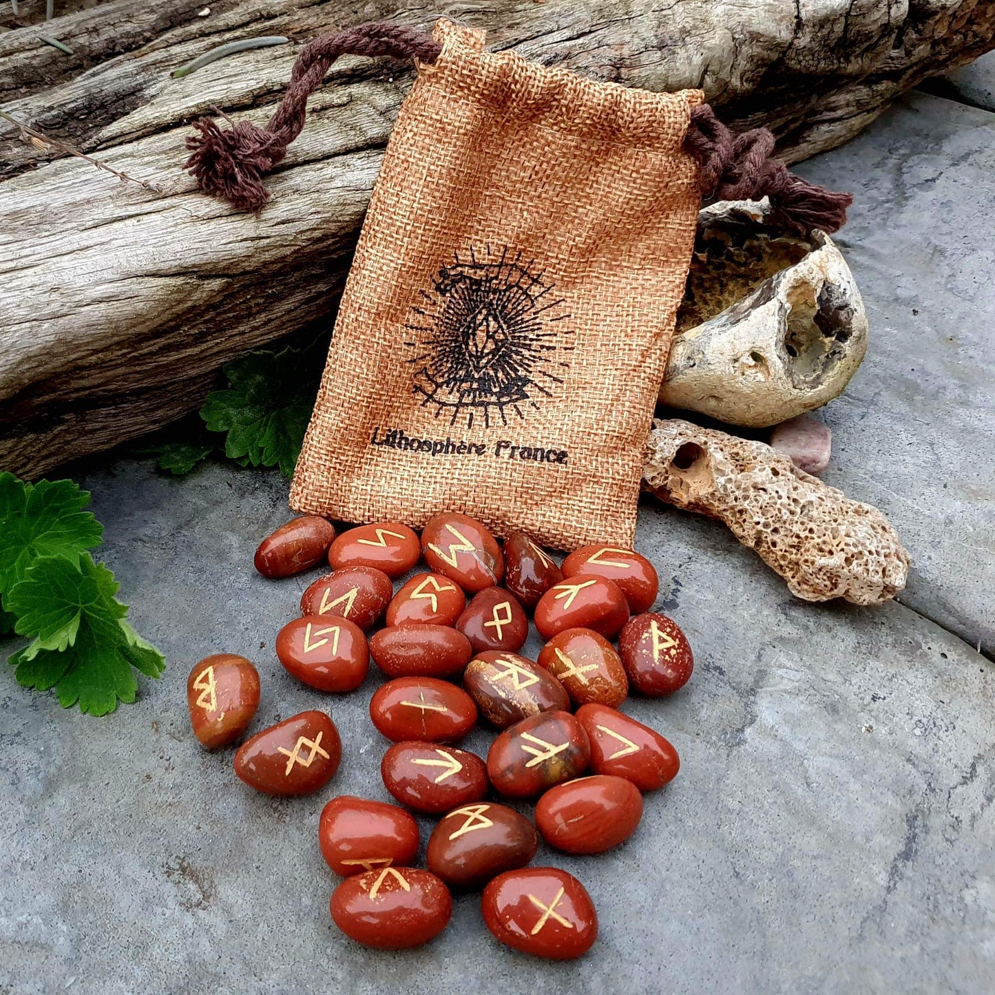 Runes en Jaspe Rouge