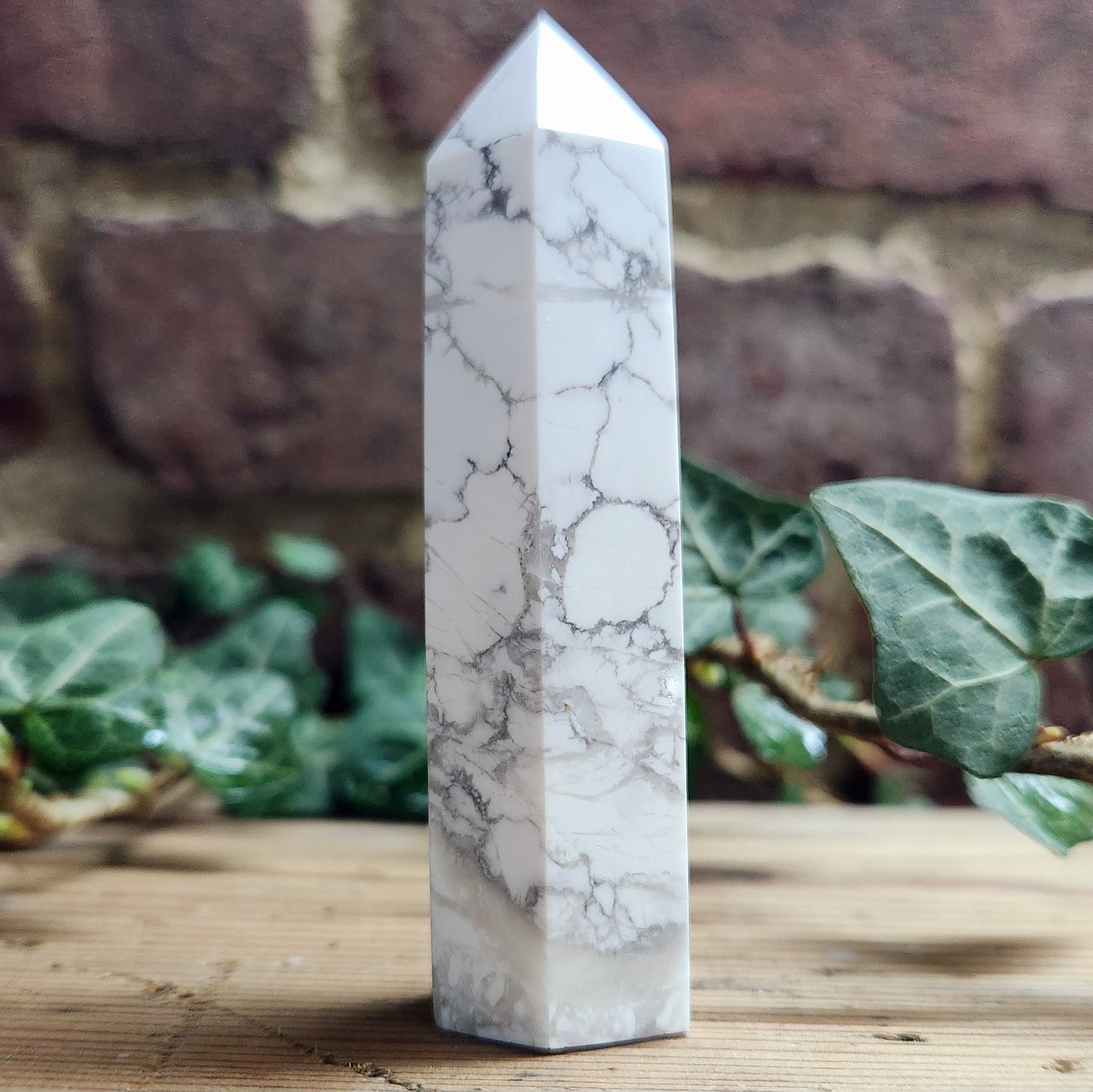 Tour en Howlite - n°2