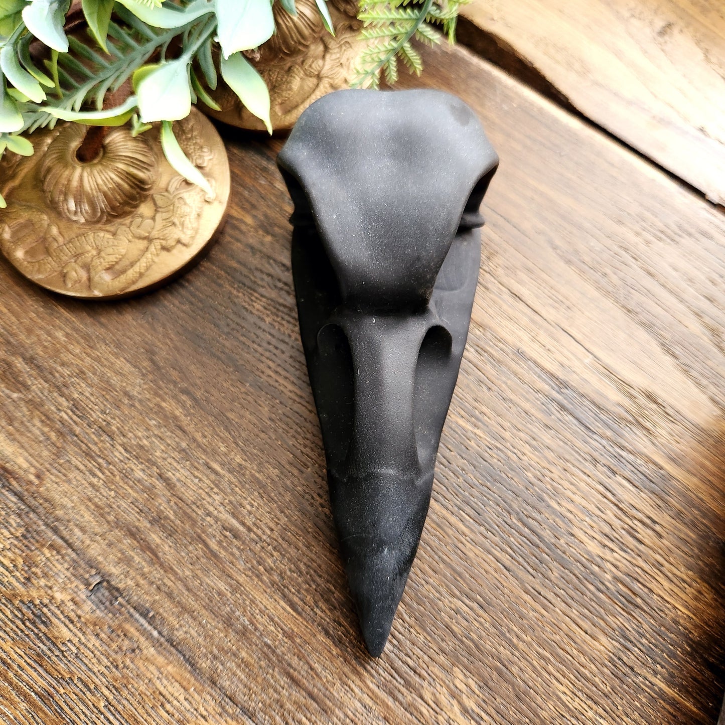 Crâne de corbeau en Obsidienne noire