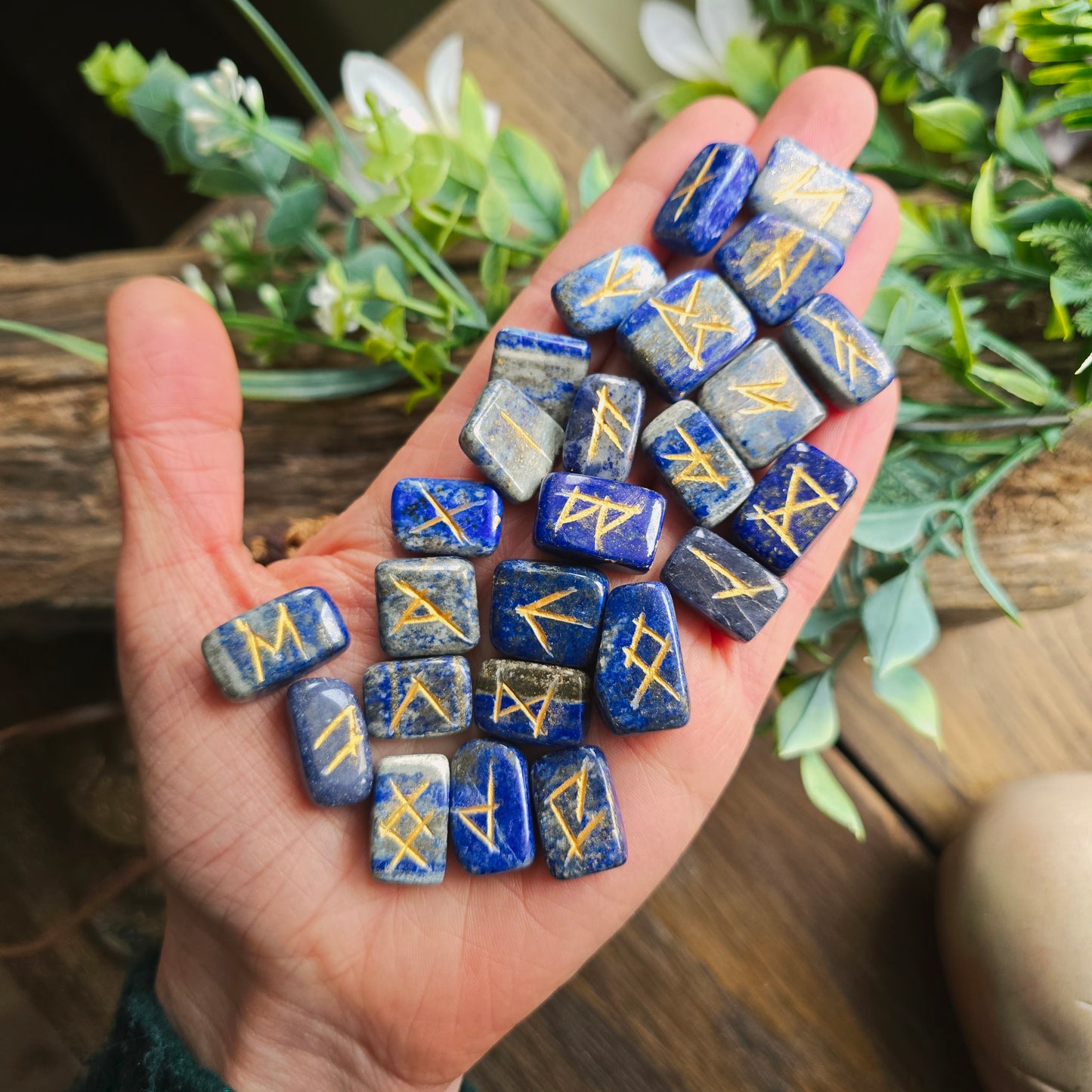 Runes en Lapis Lazuli
