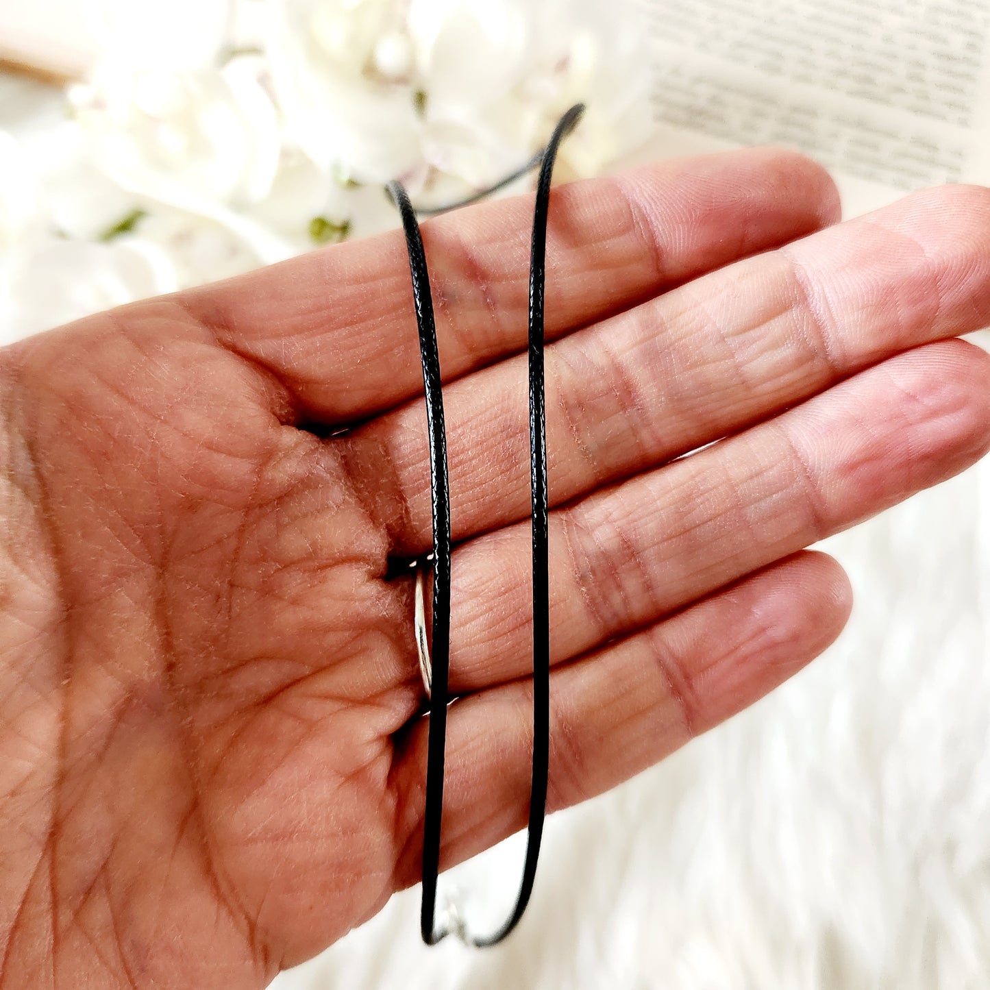 Cordon noir ciré 45cm