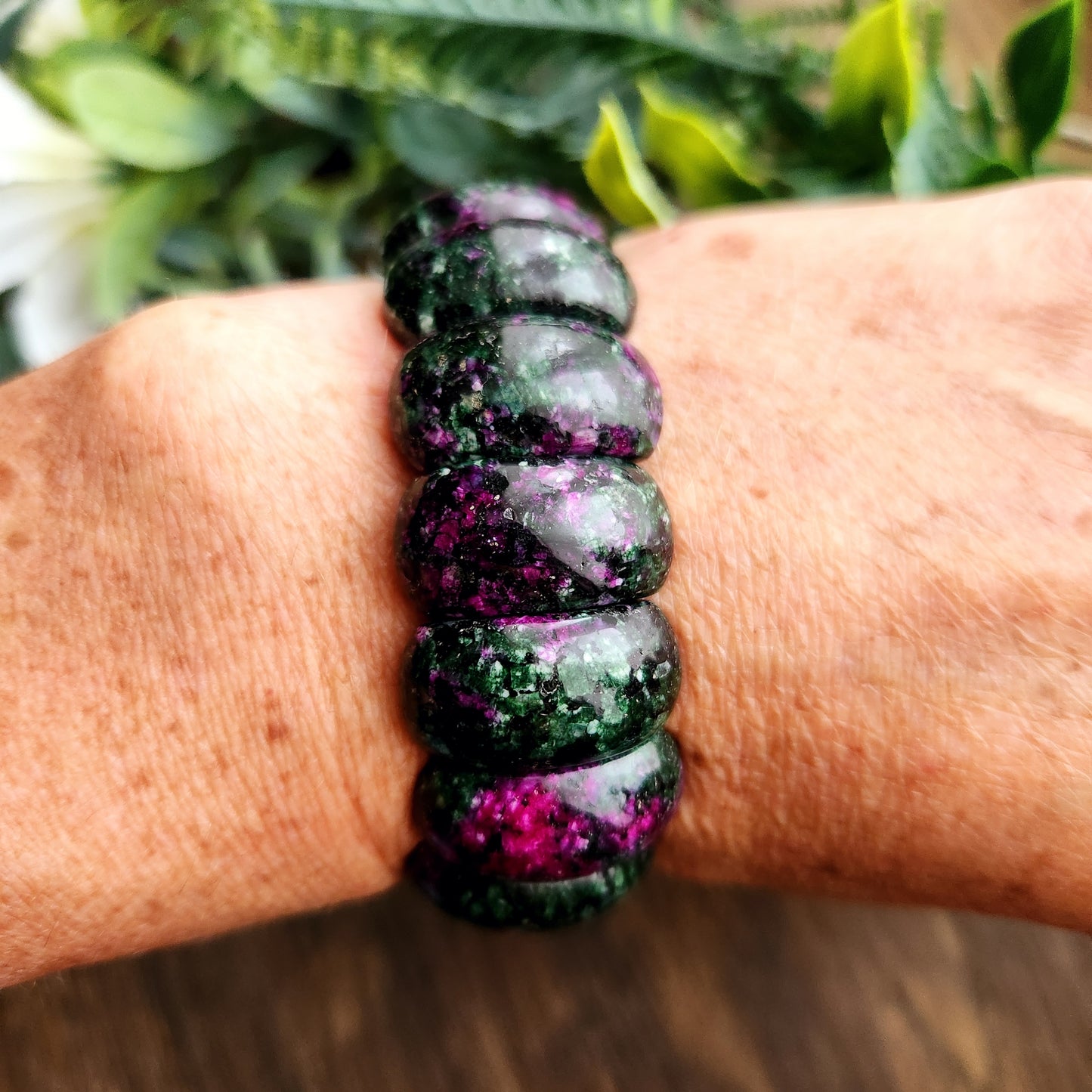 Bracelet en Rubis Zoïsite - 12mm