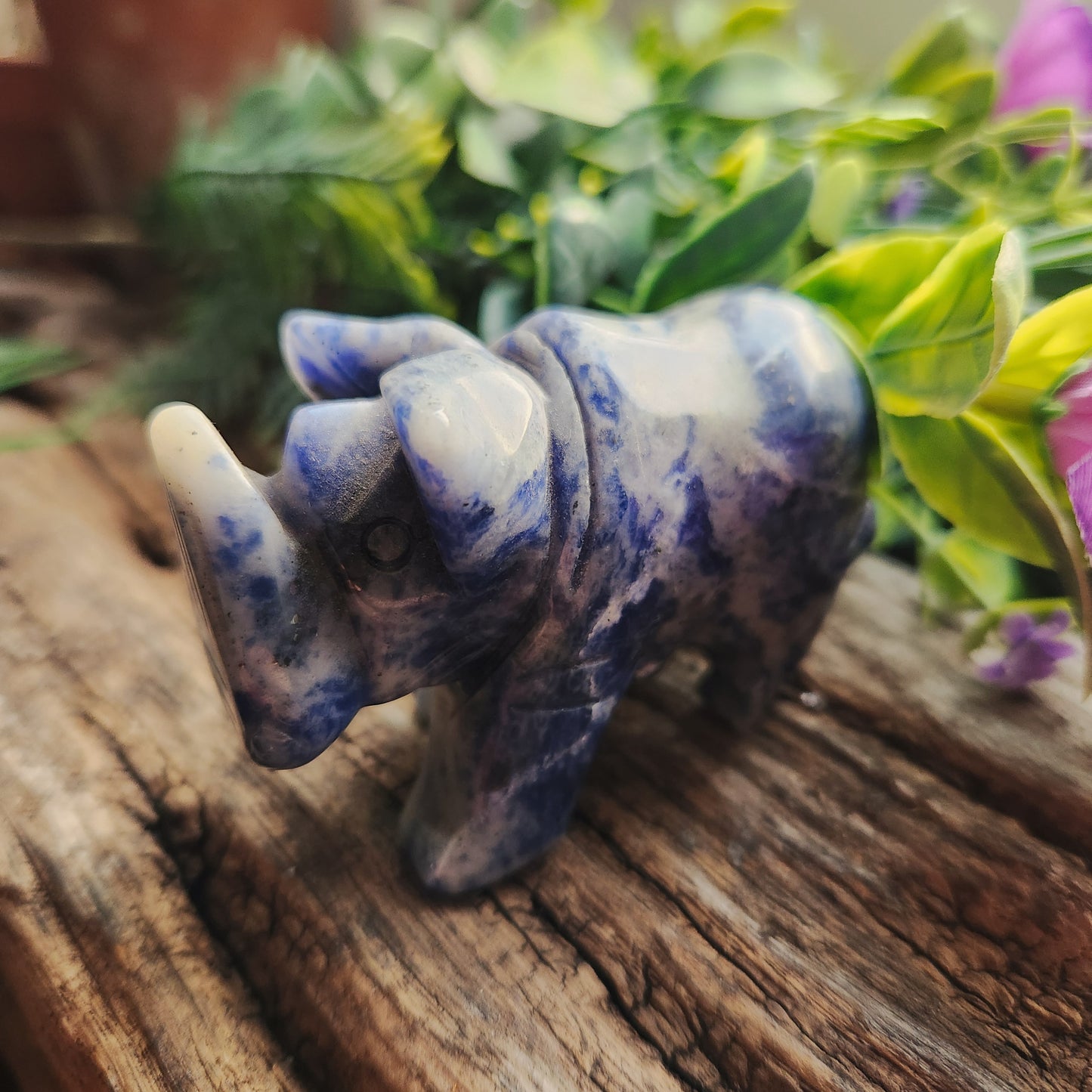 Sculpture de Rhinocéros en sodalite