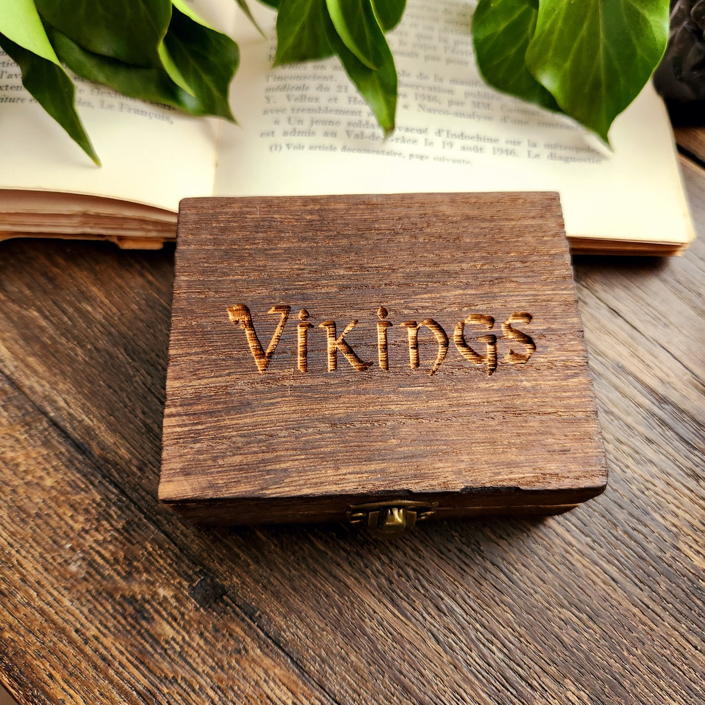 Boîte en bois "Vikings"
