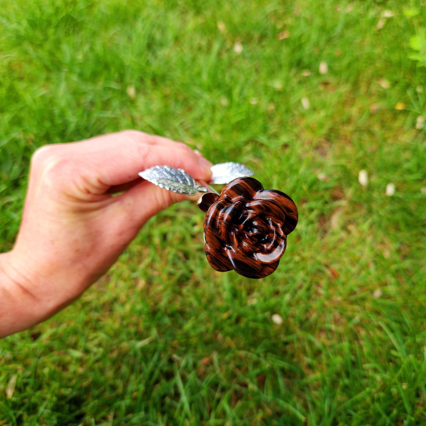 Rose en Obsidienne acajou