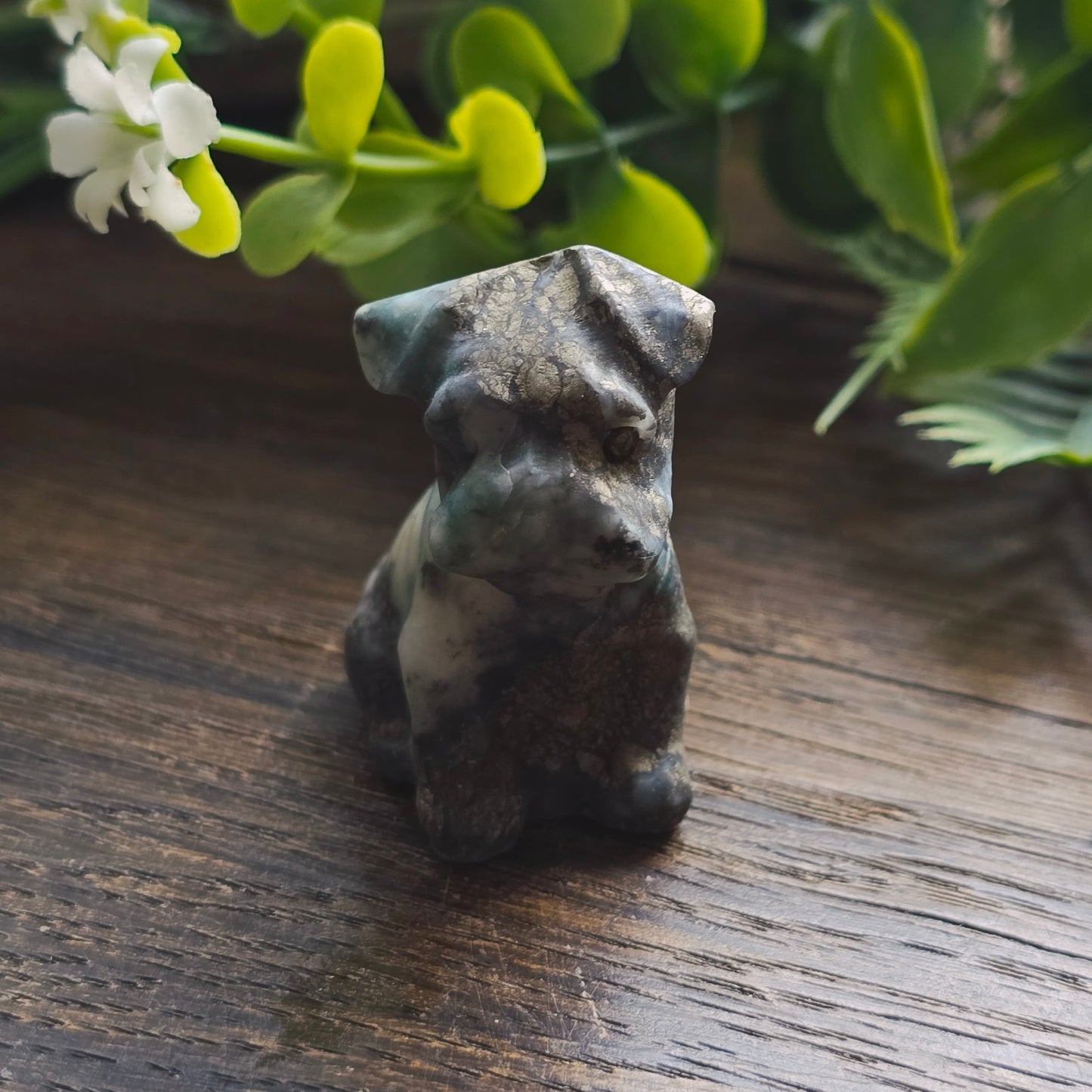 Chiens sculptés