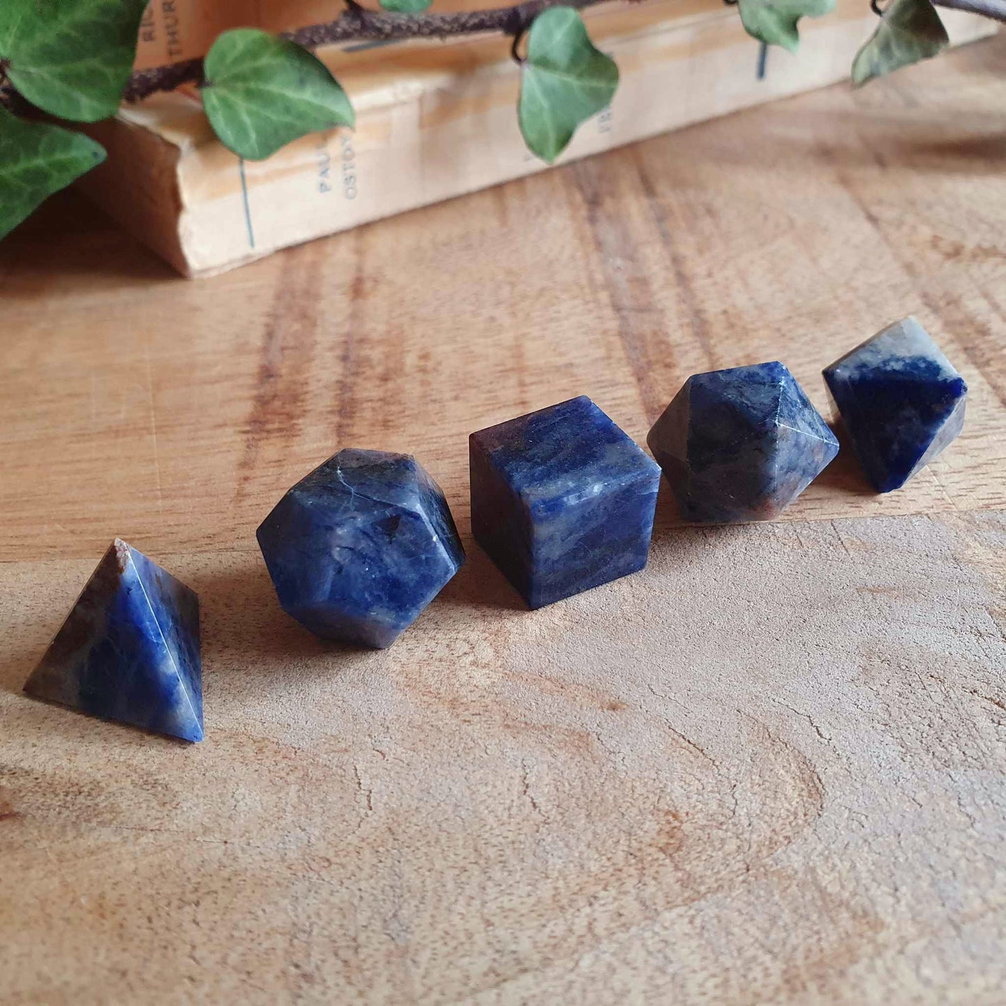 Solides de Platon en Sodalite