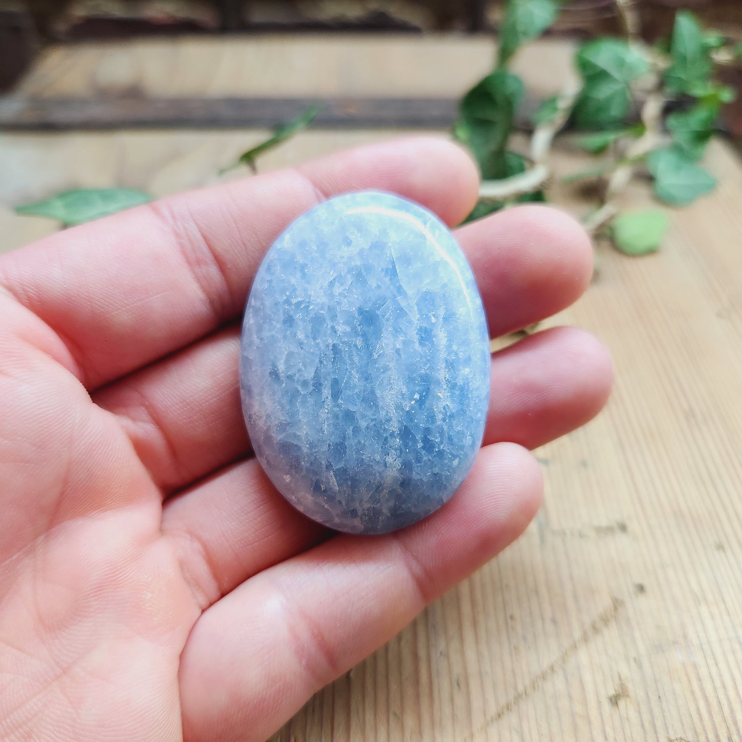 Galet en Calcite Bleue - n°3