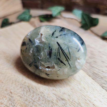 Galet en Préhnite - n°3