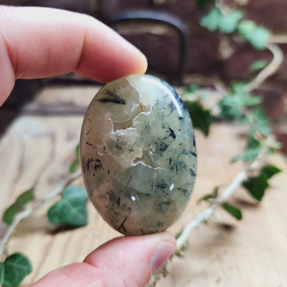 Galet en Préhnite - n°3