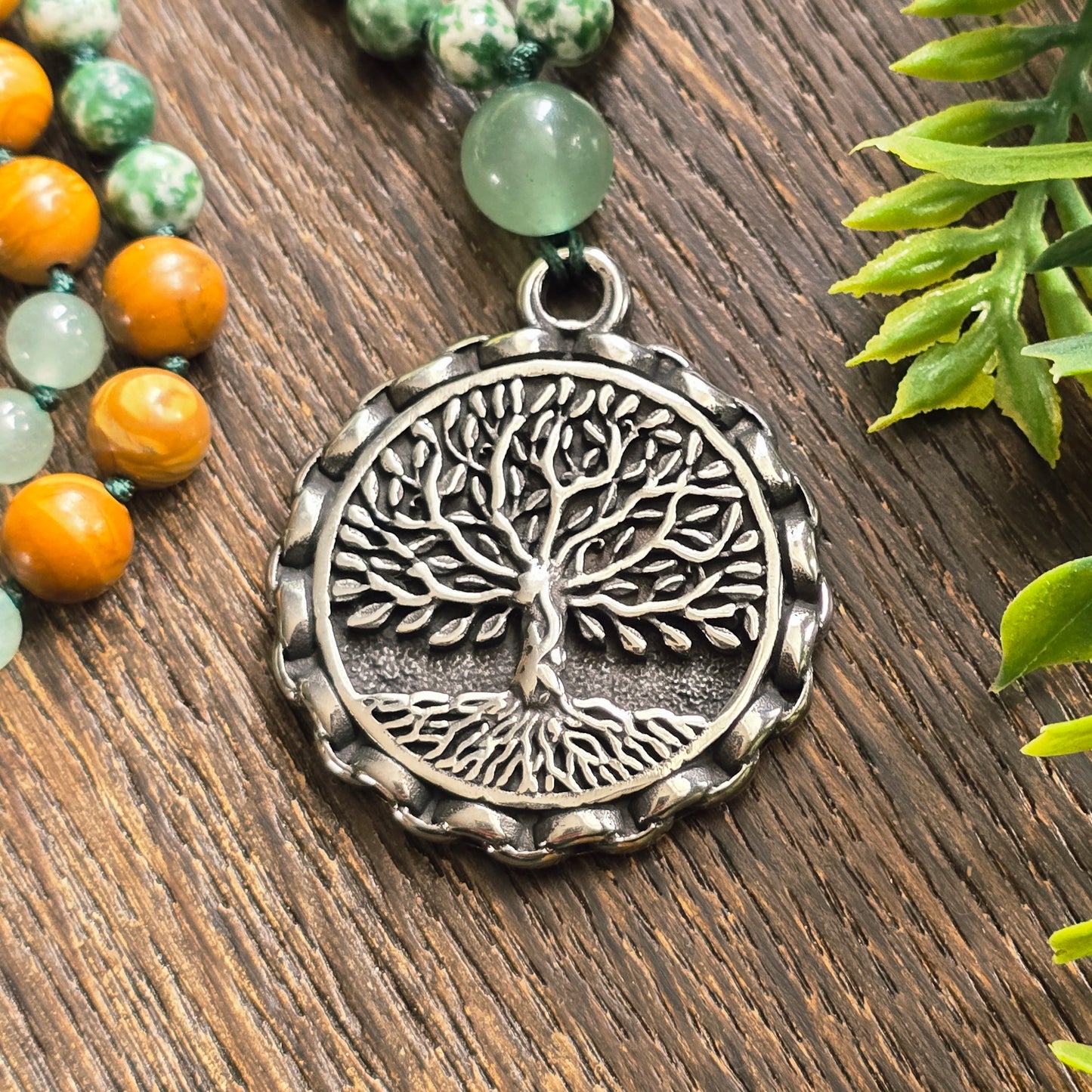 Mala Terre - Ancrage profond - Bois fossile, Agate arbre et Aventurine verte - Arbre de vie