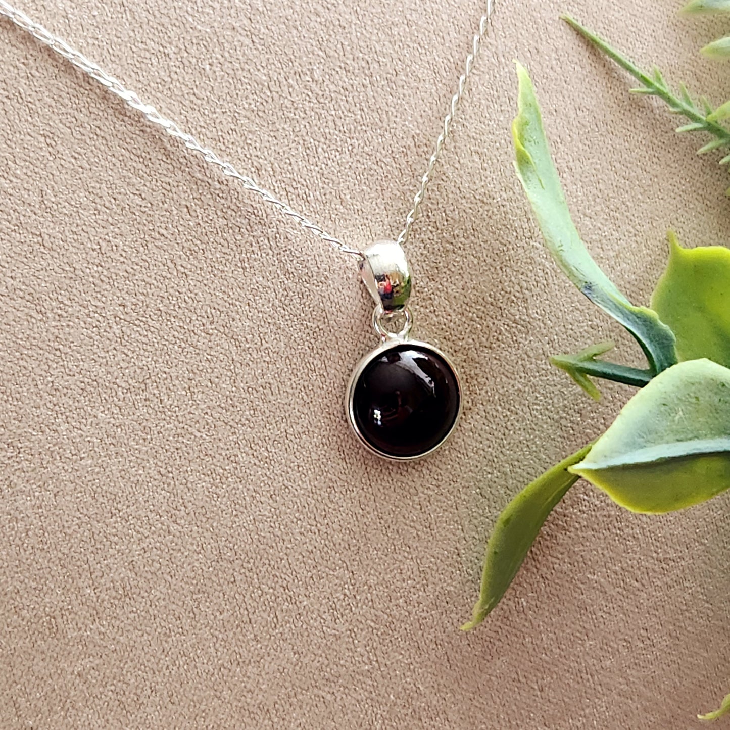 Médaillon en Obsidienne noire