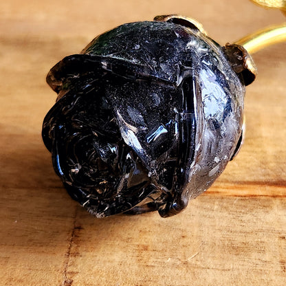 Rose en Obsidienne noire - tige dorée