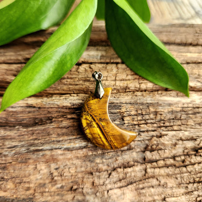 Pendentif lune en Œil de tigre - n°2