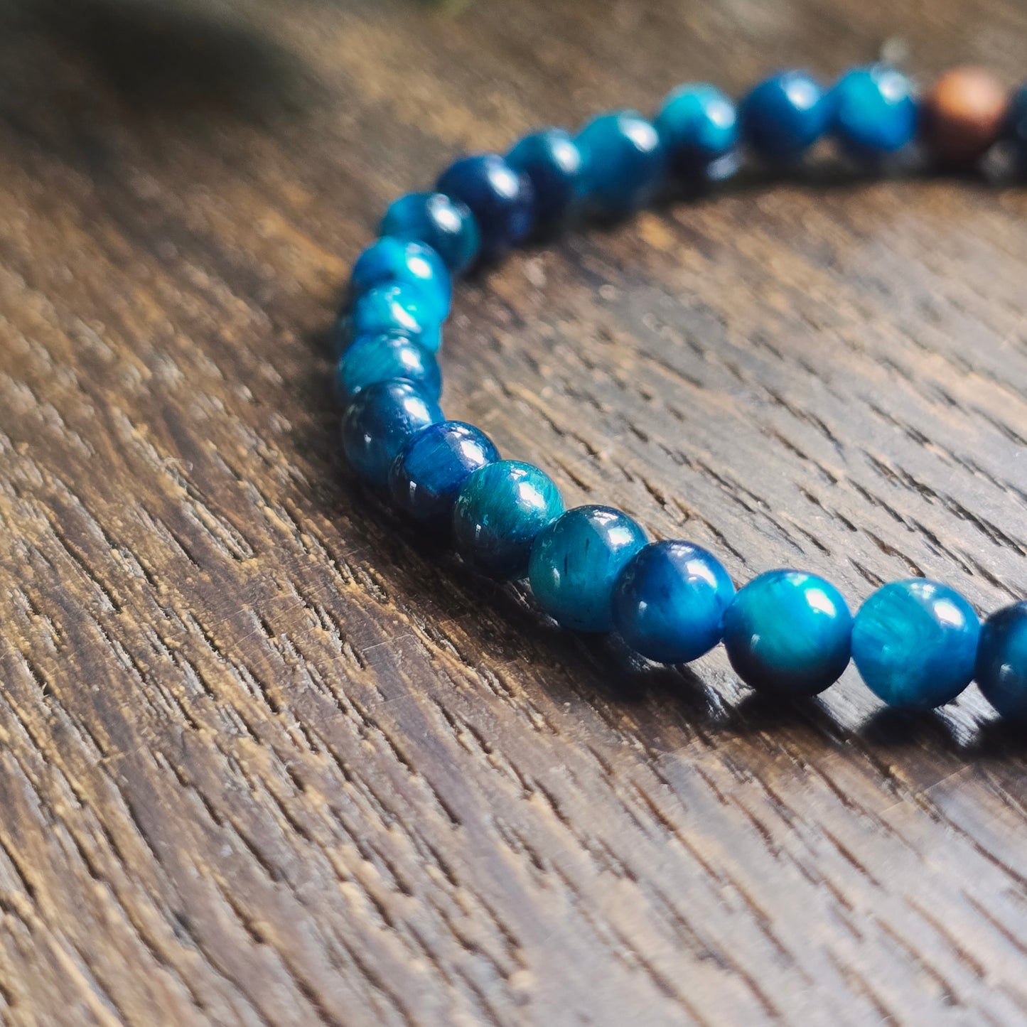 Bracelet en Œil de tigre bleu - 4mm