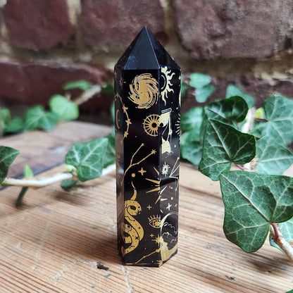 Tour en Obsidienne Noire gravée - Dorée - n°1