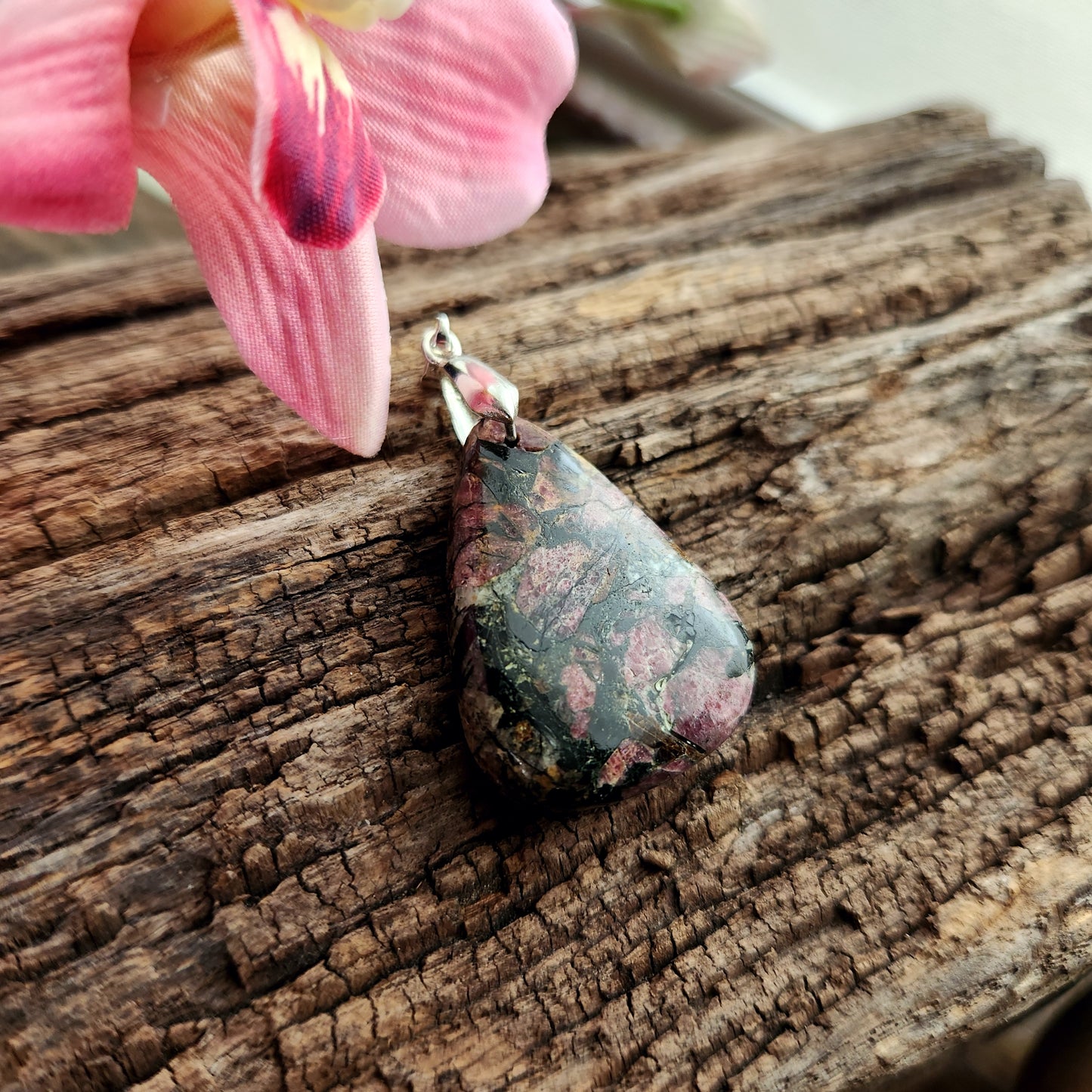 Pendentif en Eudyalite - n°2