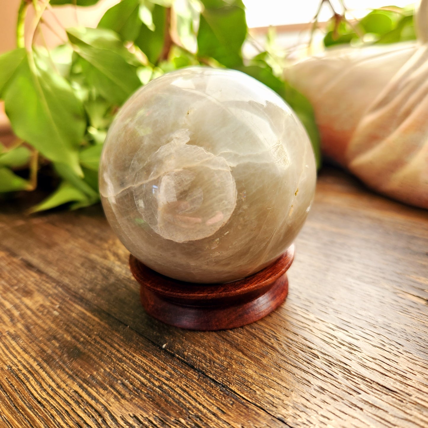 Sphère en Garnierite (Pierre de lune verte)  - n°2