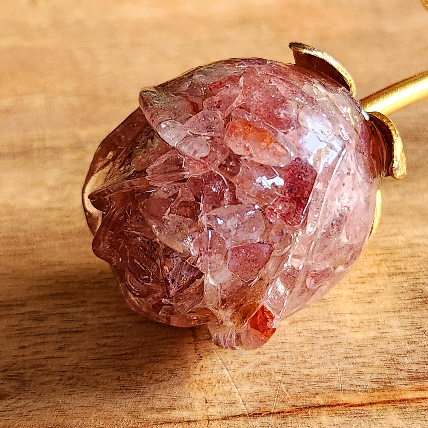 Rose en Quartz fraise- tige dorée
