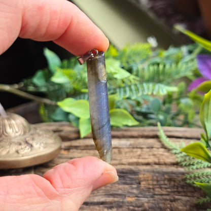 Pendentif Totem en Labradorite - n°1