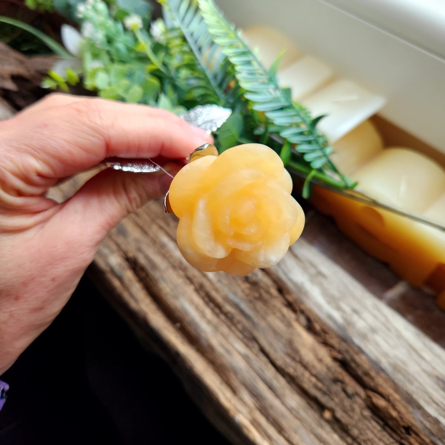 Rose en Calcite orange - tige argentée