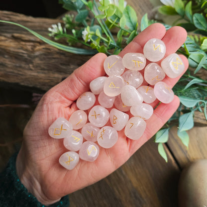 Runes en Quartz Rose