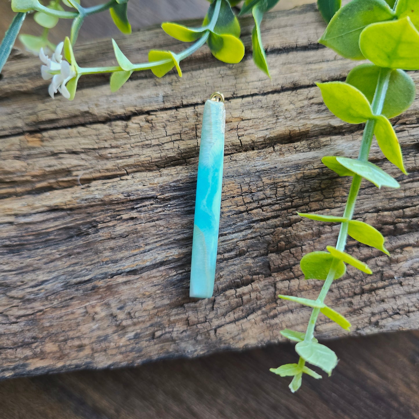 Pendentif Totem en Aragonite bleue - n°1