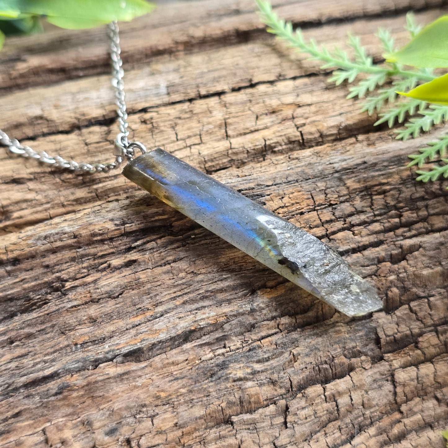 Pendentif Totem en Labradorite - n°1