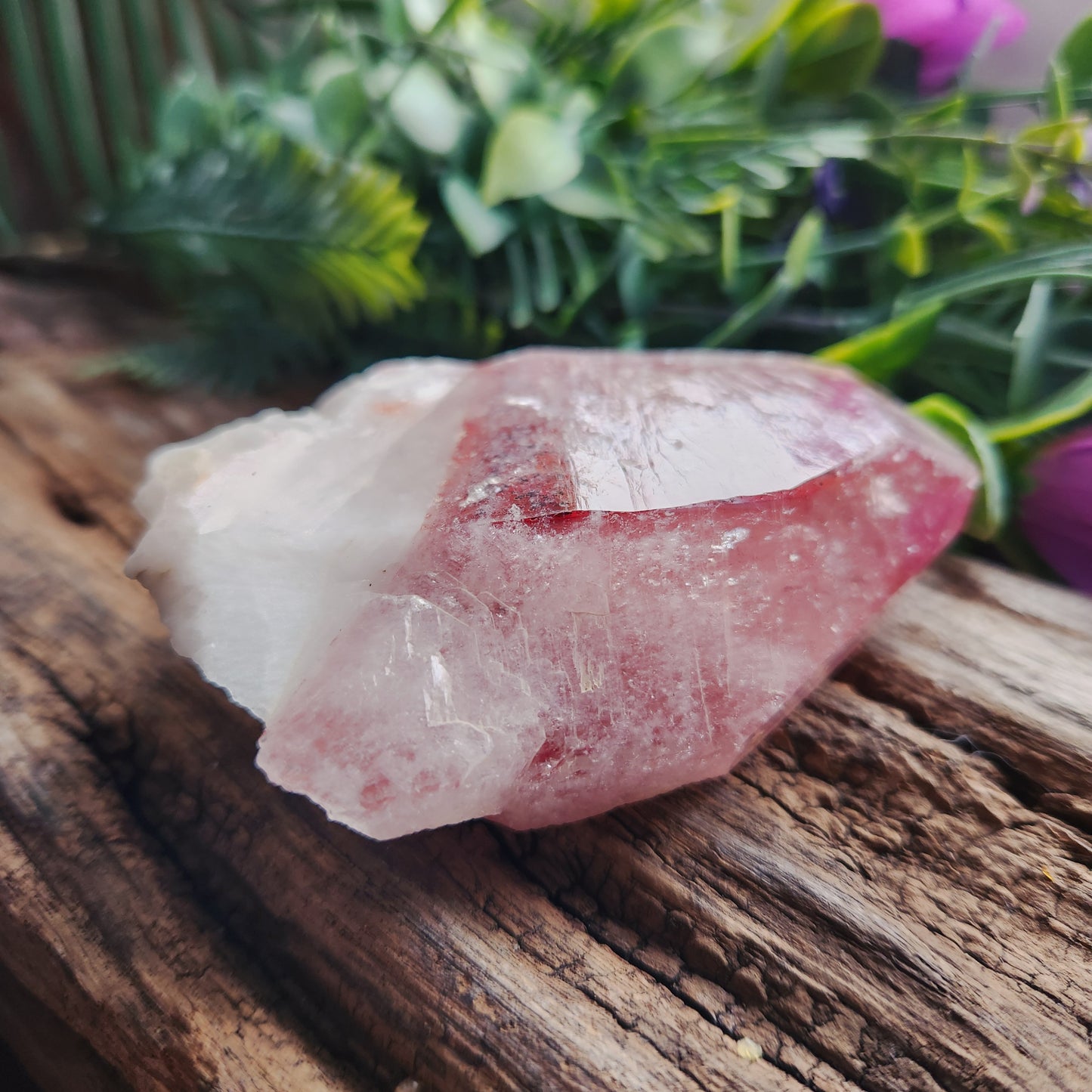Pointe de cristal de Quartz rosé