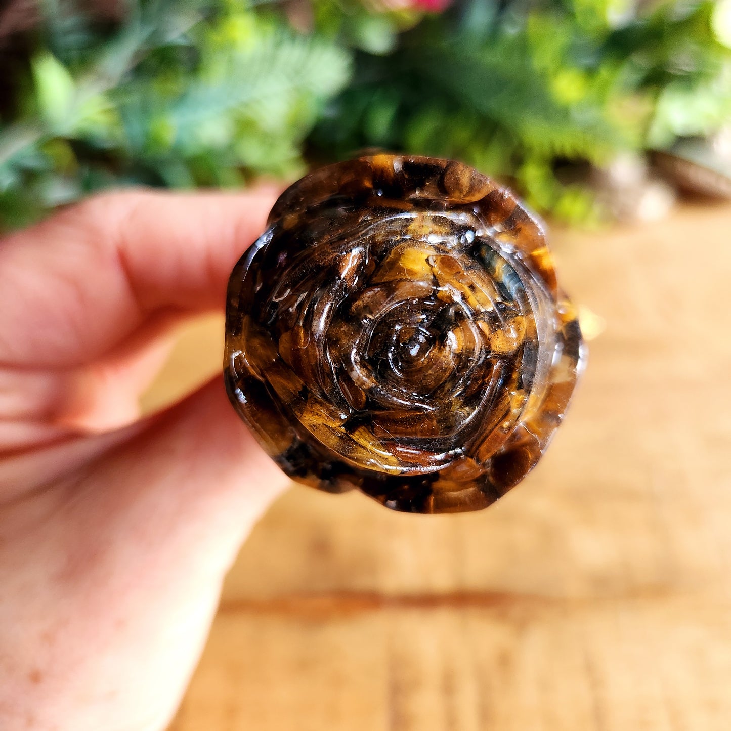 Rose en Œil de tigre - tige dorée