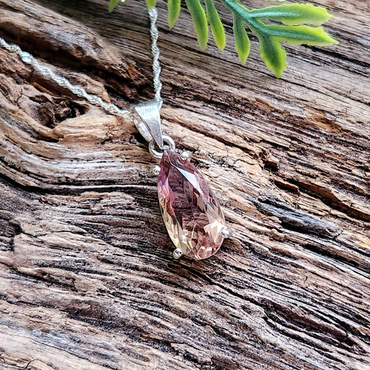 Pendentif en Améthyste rose facettée + chaîne Argent