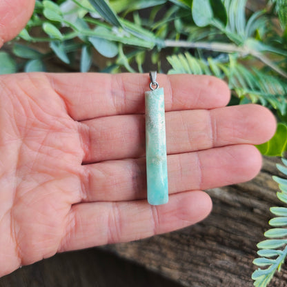 Pendentif Totem en Aragonite bleue - n°5