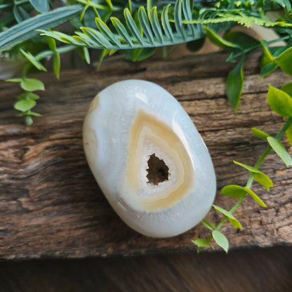 Galet en Agate cristallisée - n°2