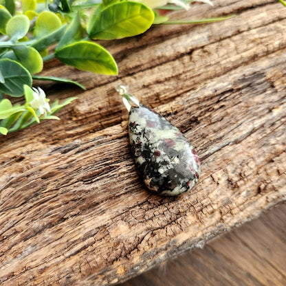 Pendentif en Eudyalite - n°3