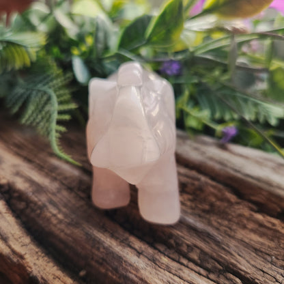Sculpture d'Eléphant en Quartz Rose