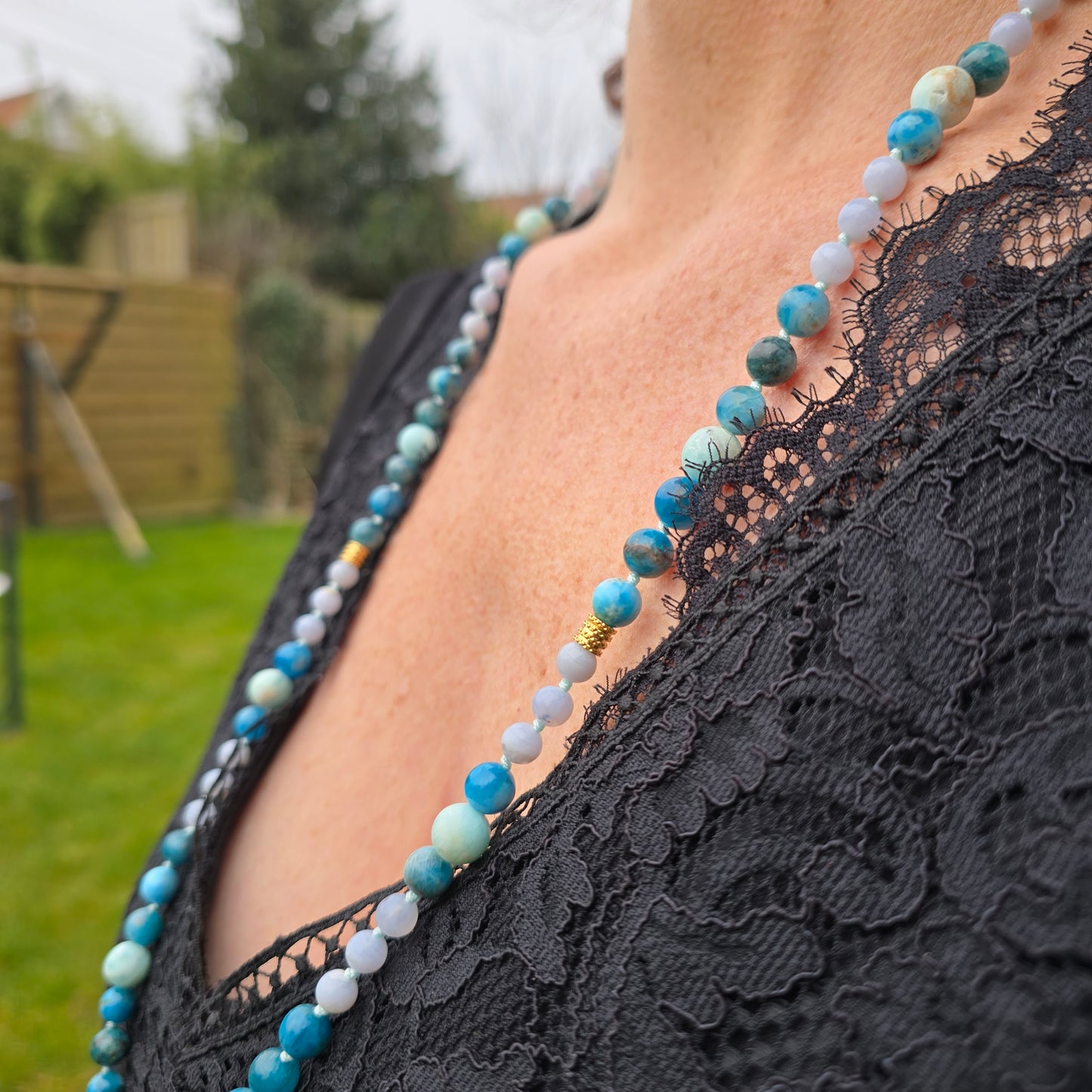 Mala Eau - Harmonie émotionnelle - Cacédoine, Apatite bleue et Aragonite bleue - Shattuckite n°1