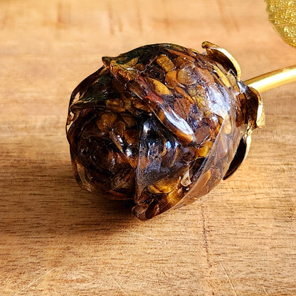 Rose en Œil de tigre - tige dorée