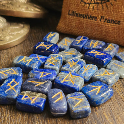 Runes en Lapis Lazuli