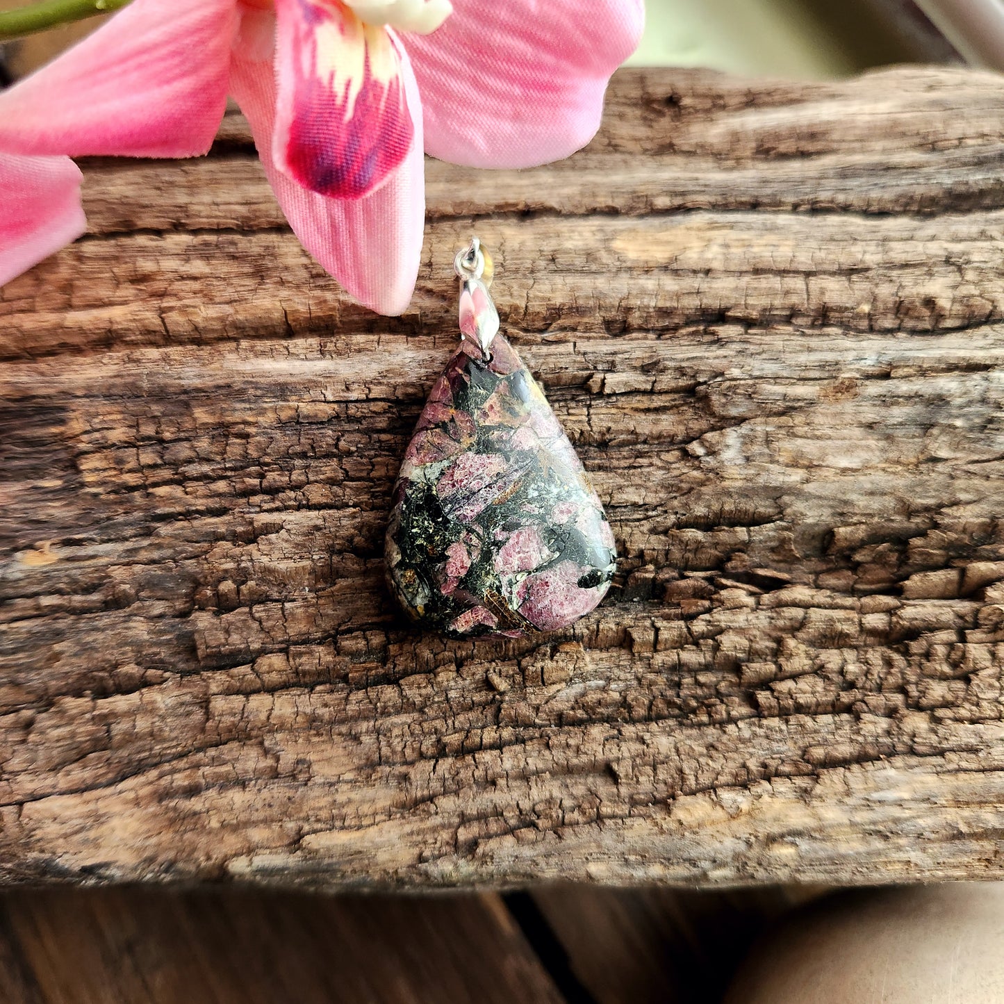 Pendentif en Eudyalite - n°2