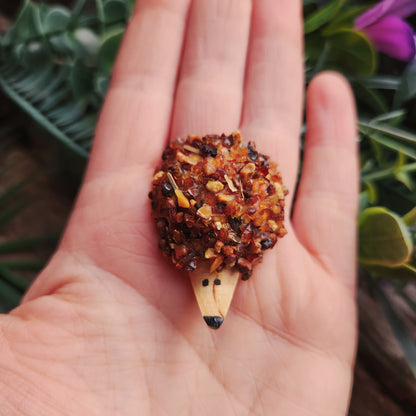 Petit hérisson en Ambre