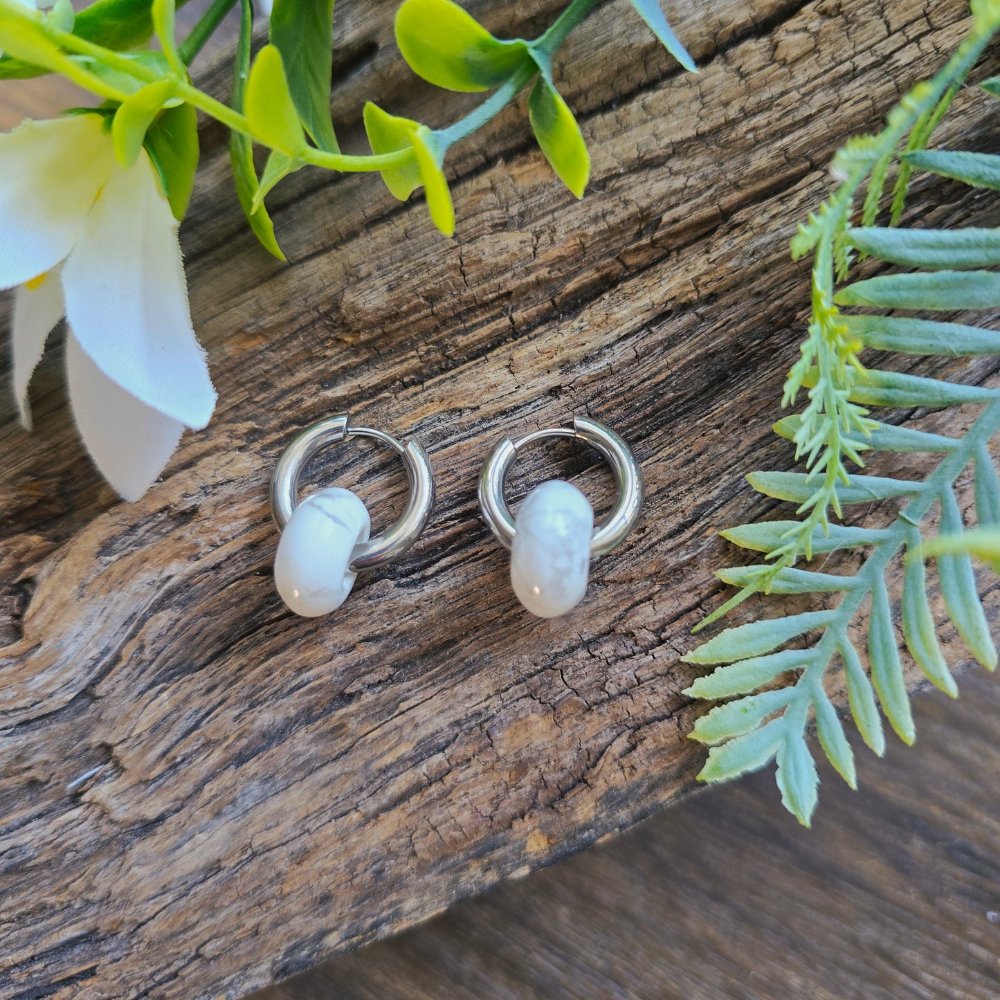 Boucles d'oreilles argentées en Howlite - Donuts