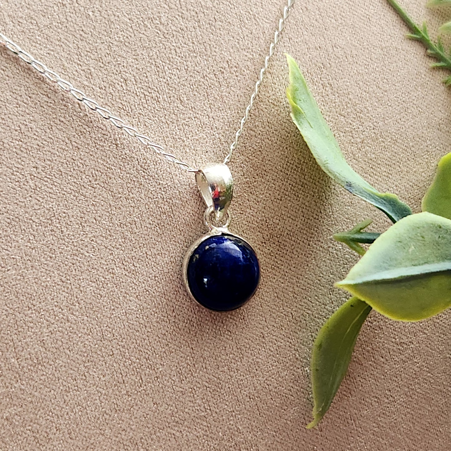 Médaillon en Lapis Lazuli