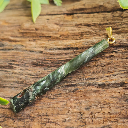 Pendentif Totem en Séraphinite - n°3