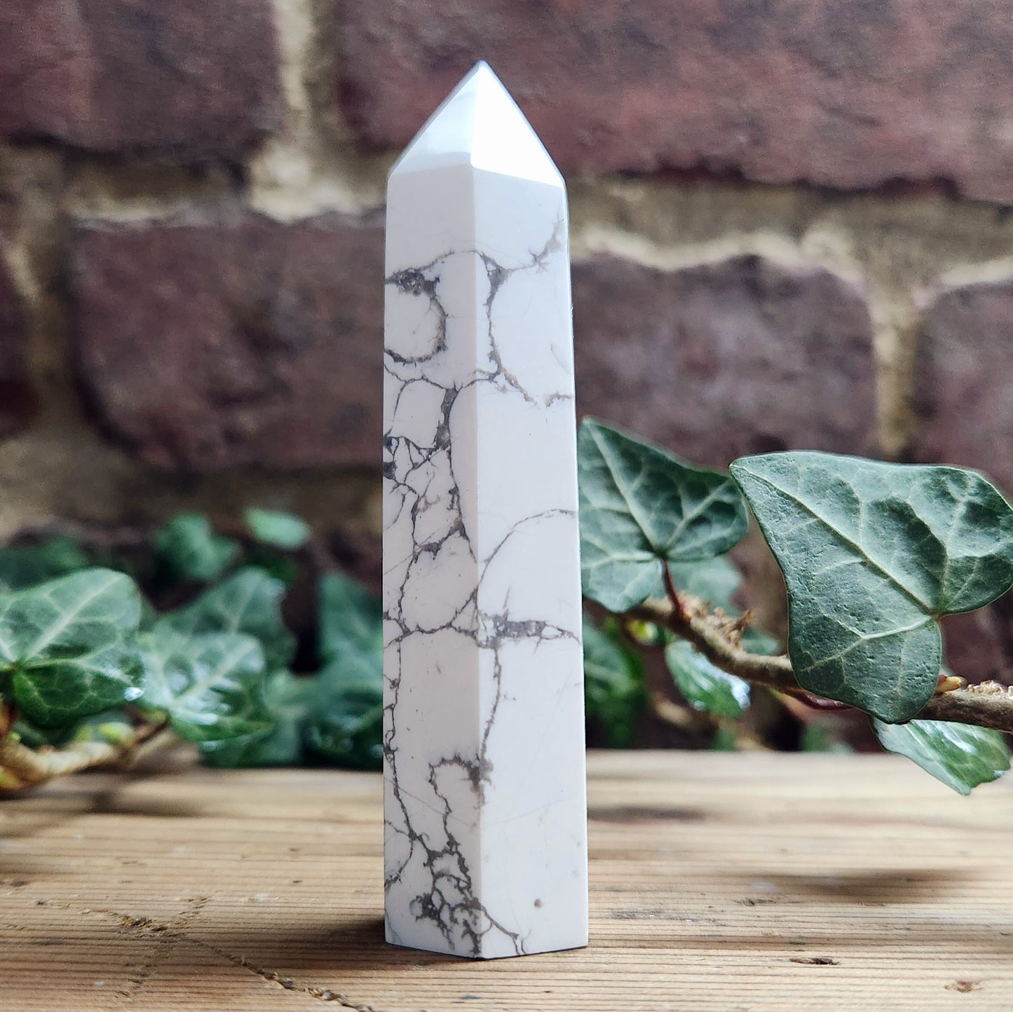 Tour en Howlite - n°1