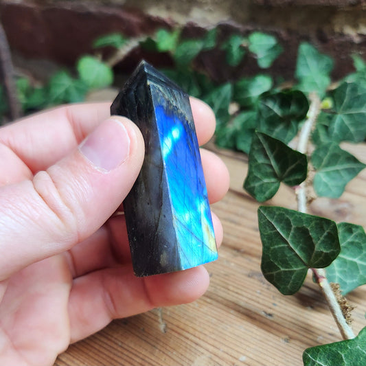 Tour en Labradorite - n°2