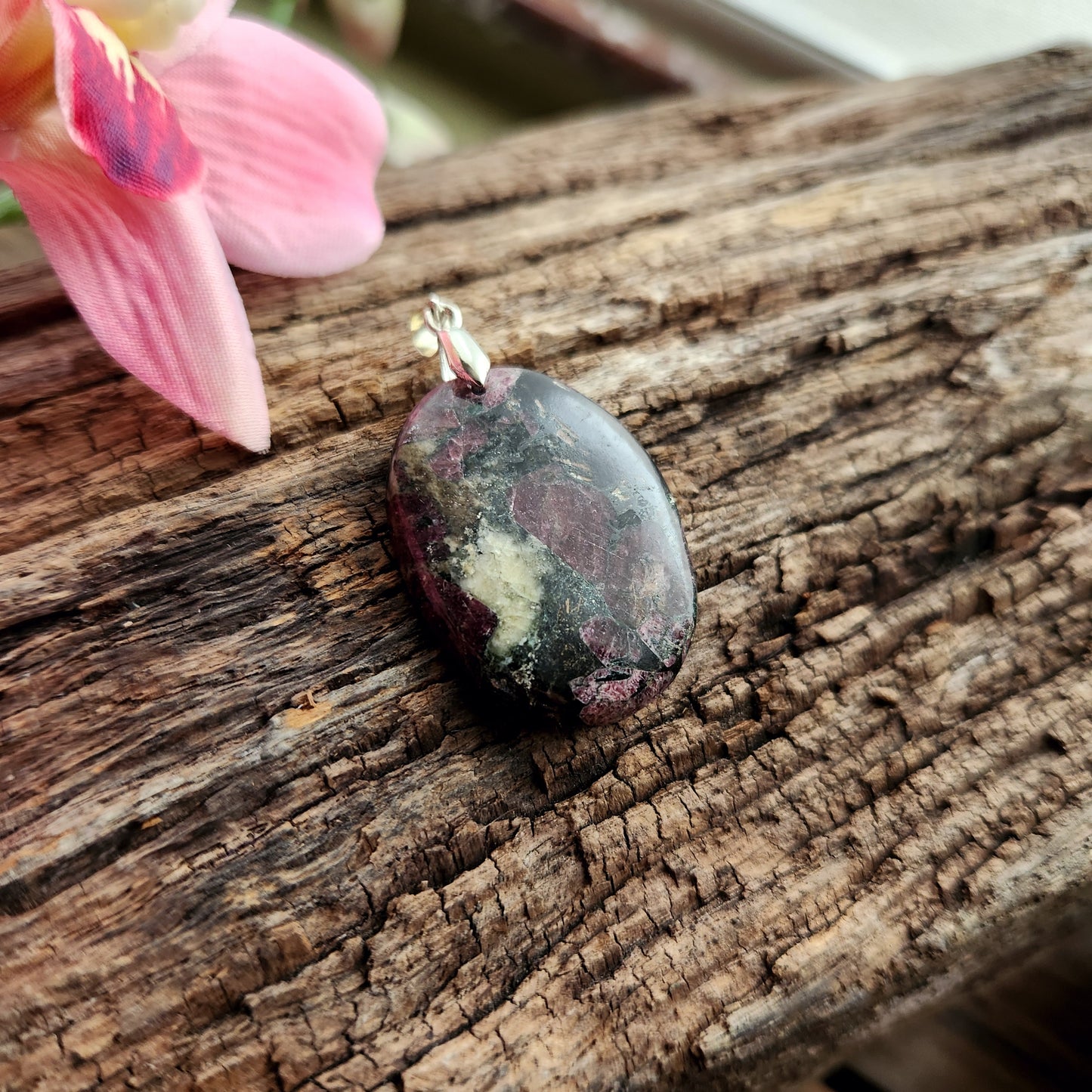 Pendentif en Eudyalite - n°1